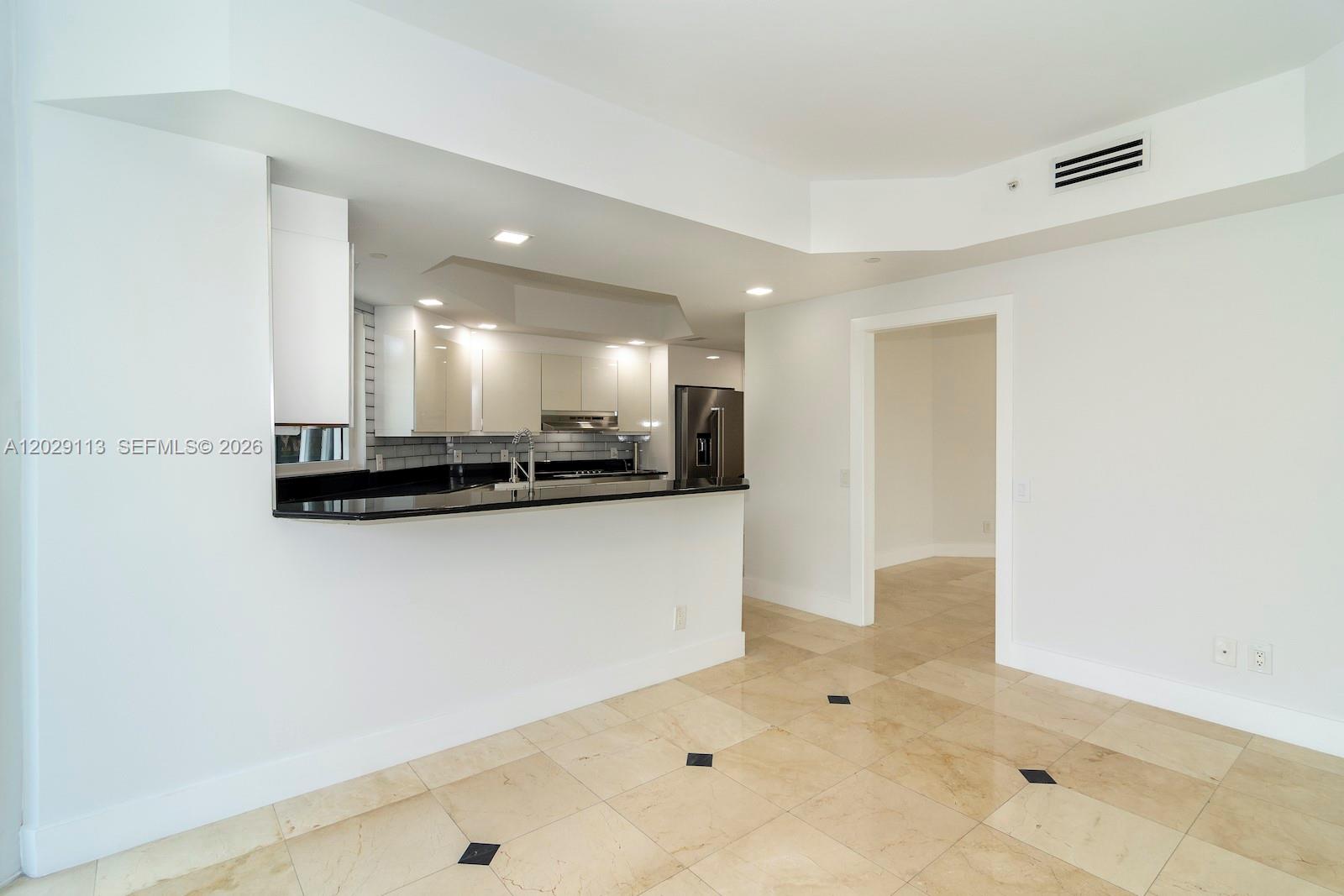 21050 NE 38th #305 Aventura, FL 33180