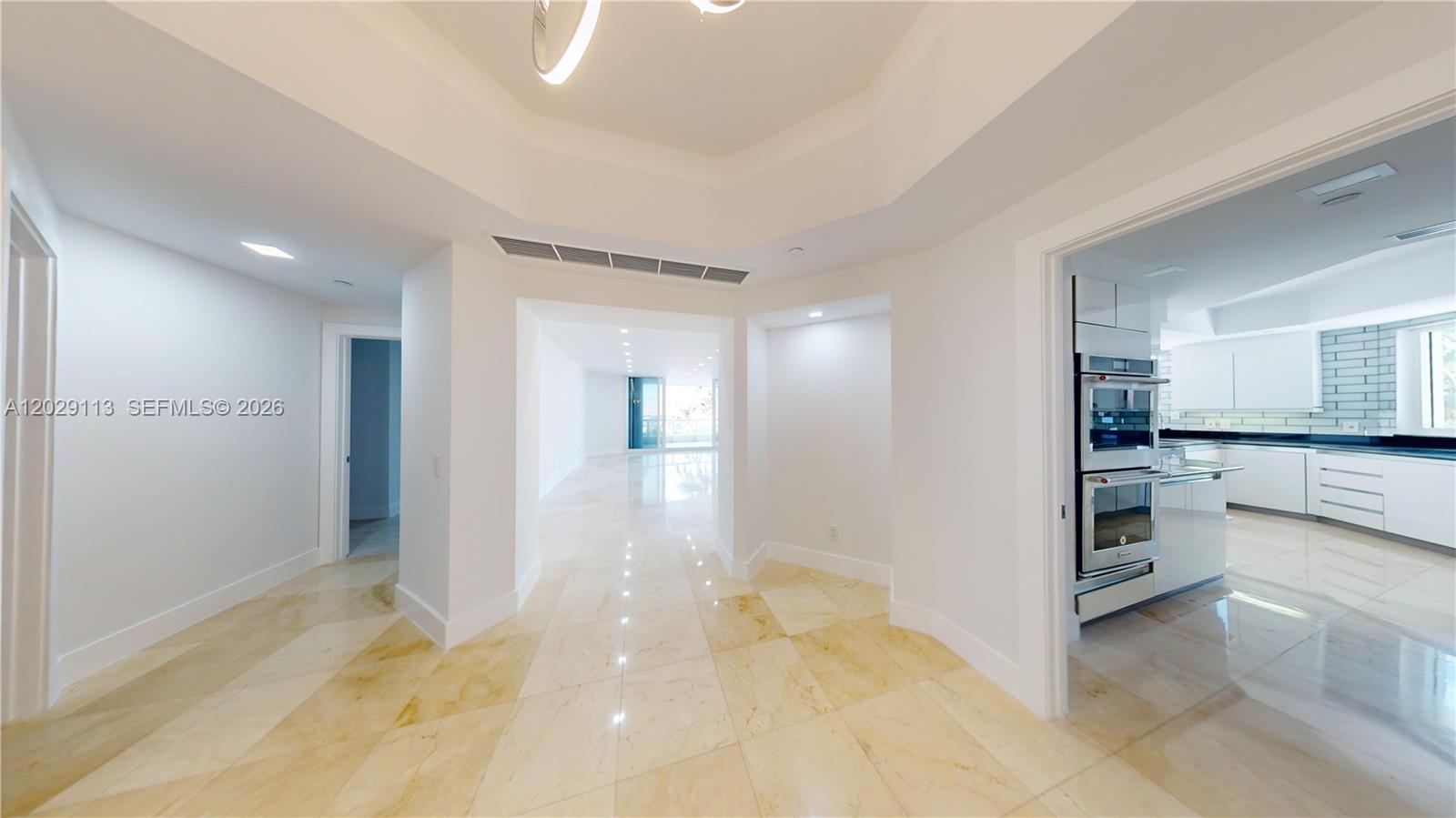 21050 NE 38th #305 Aventura, FL 33180