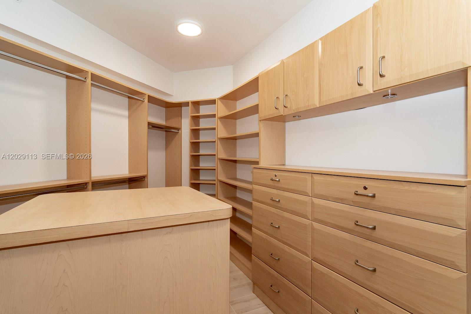 21050 NE 38th #305 Aventura, FL 33180