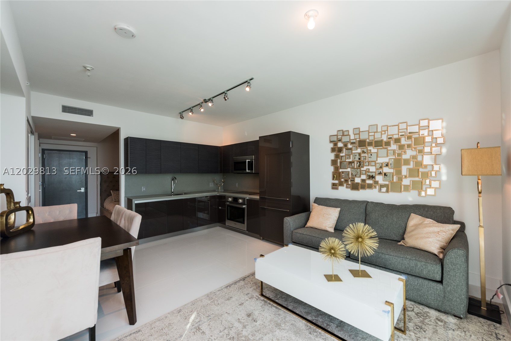 image The Bond on Brickell12
