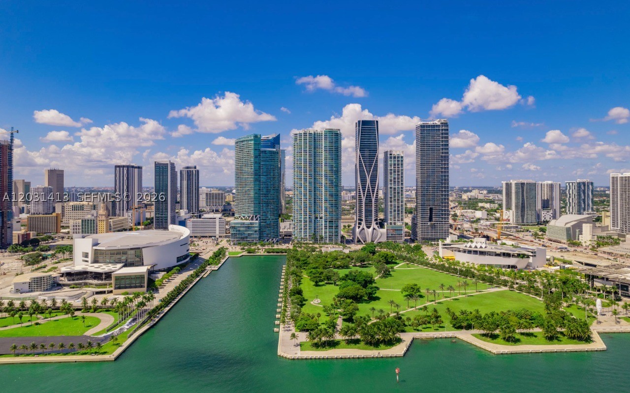 image 900 Biscayne Bay0