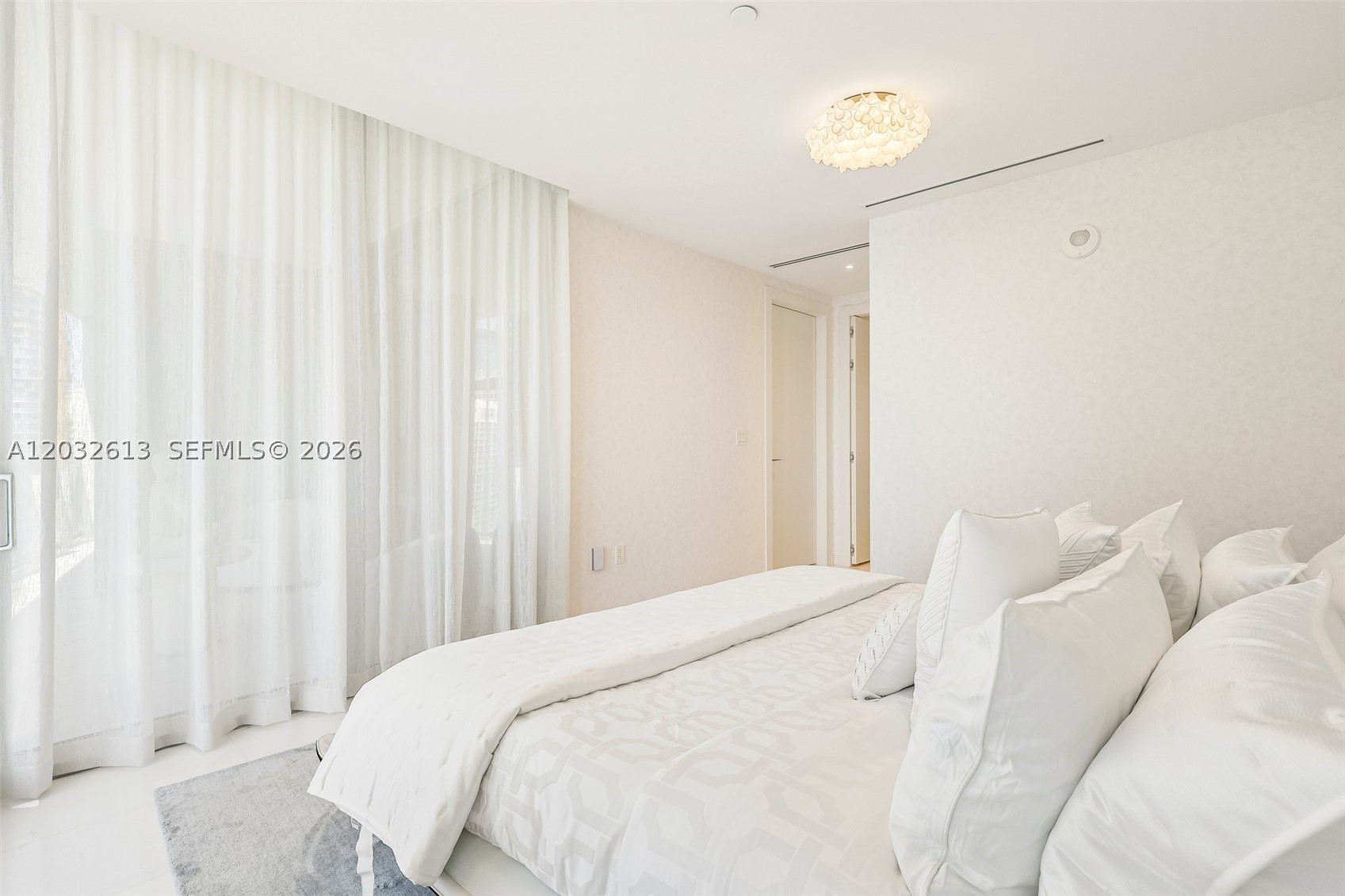 image Aston Martin Residences16