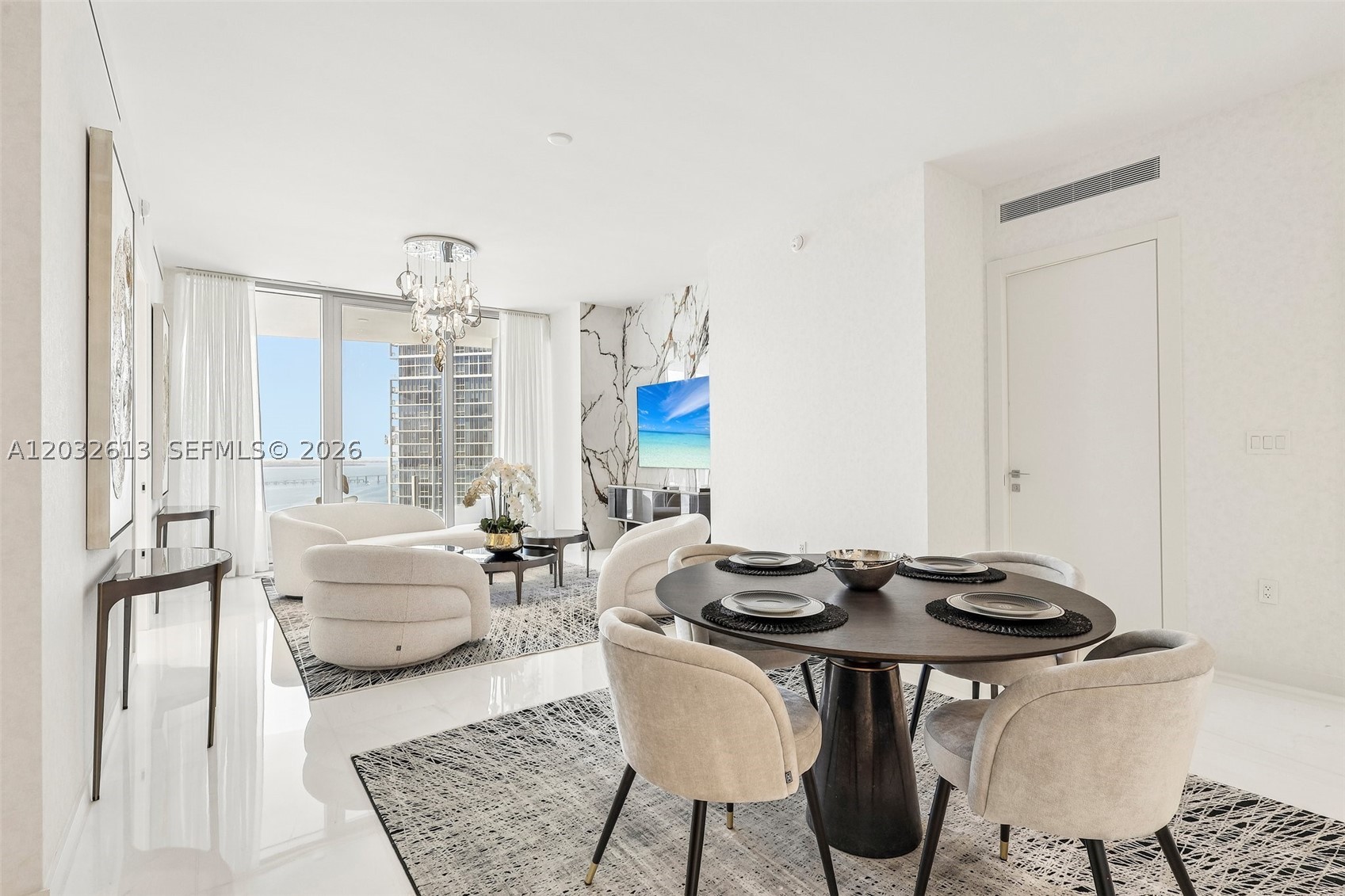 image Aston Martin Residences21