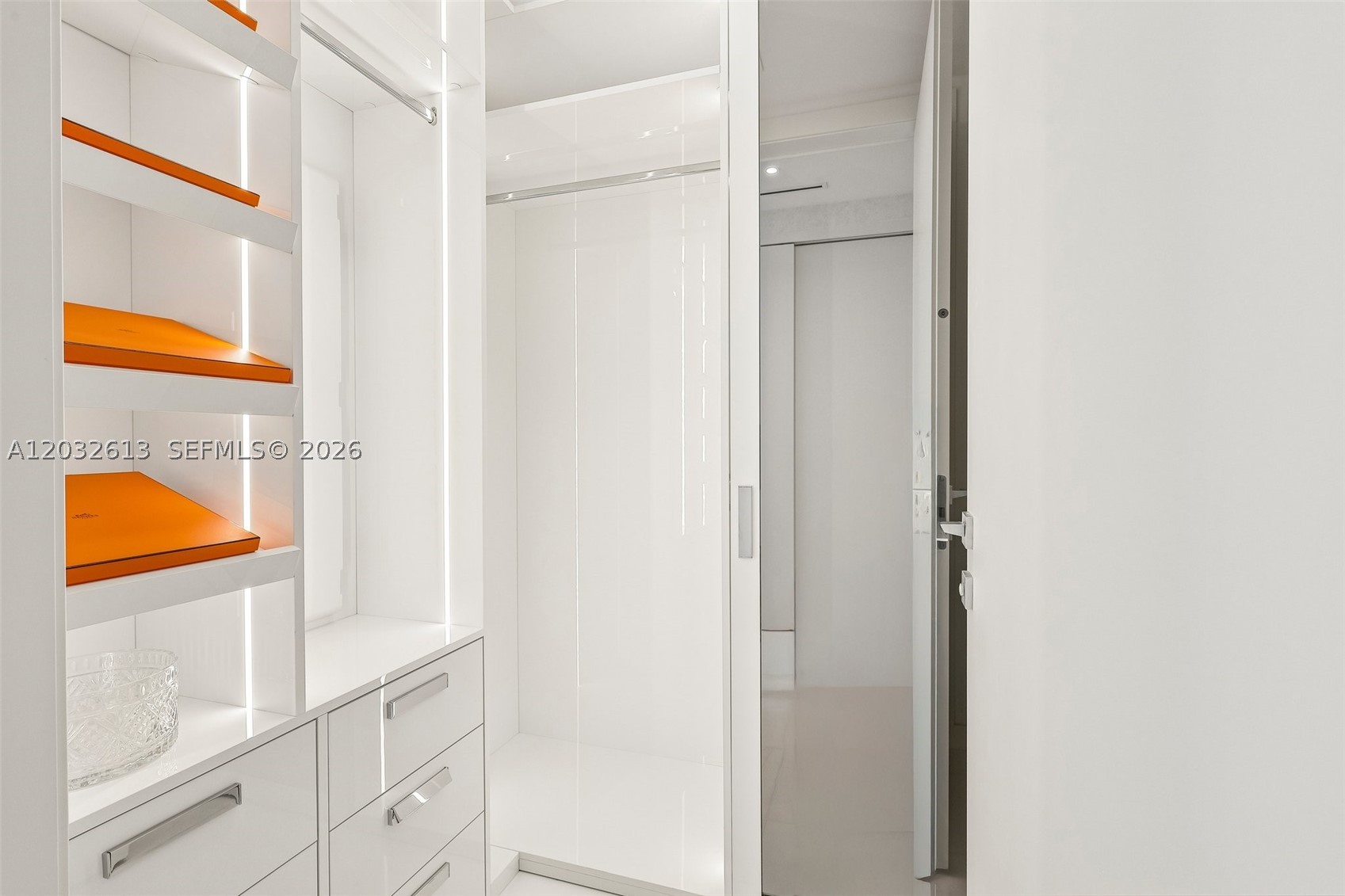 image Aston Martin Residences23