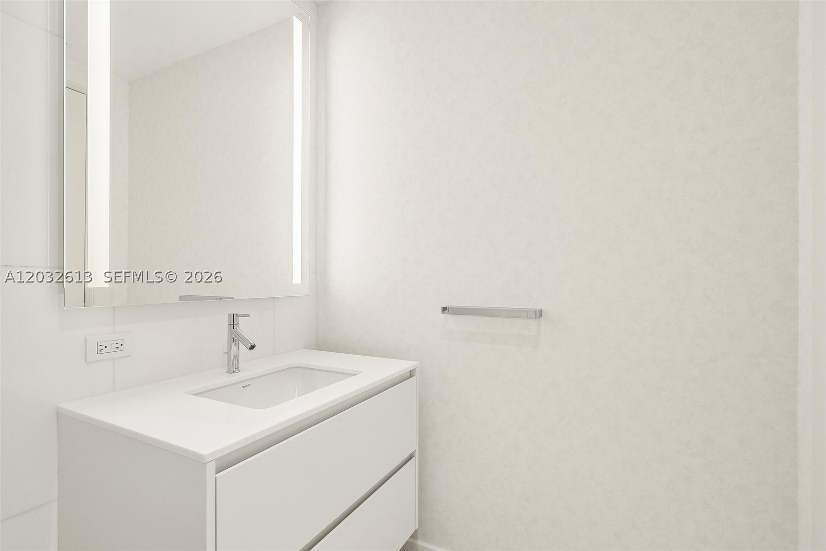 image Aston Martin Residences32