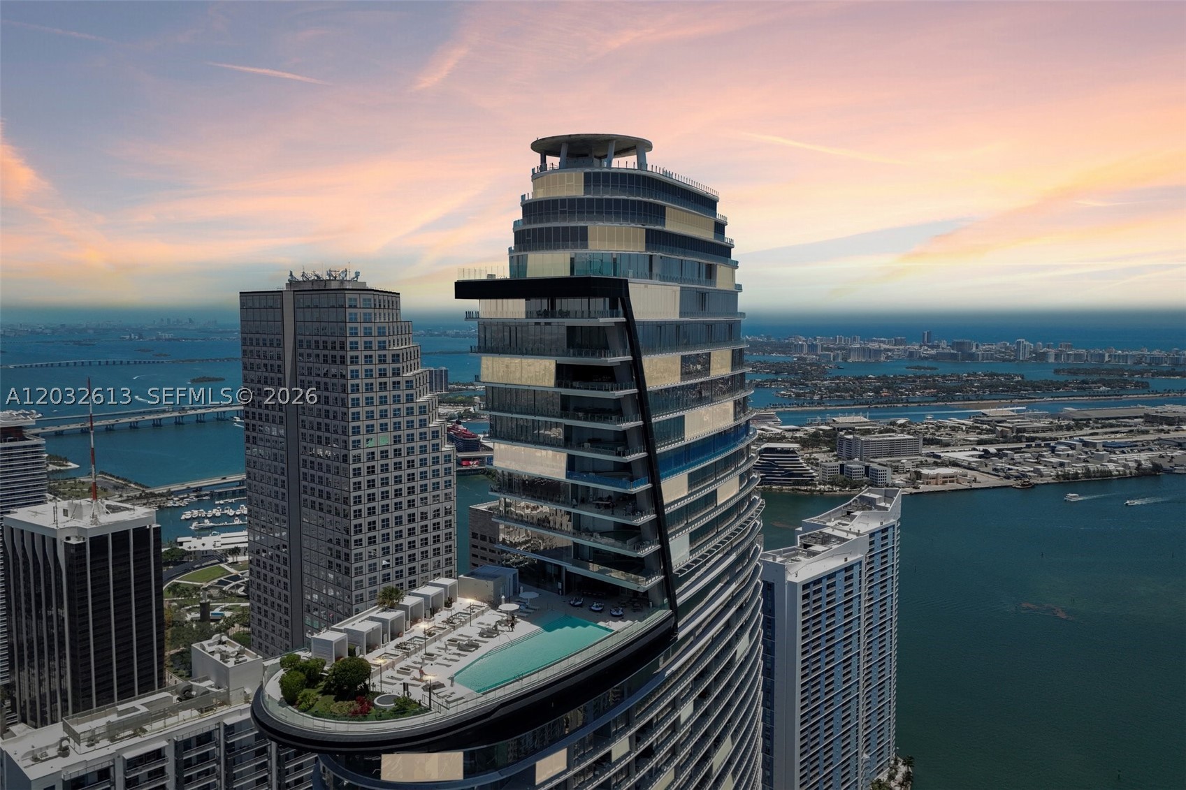image Aston Martin Residences45