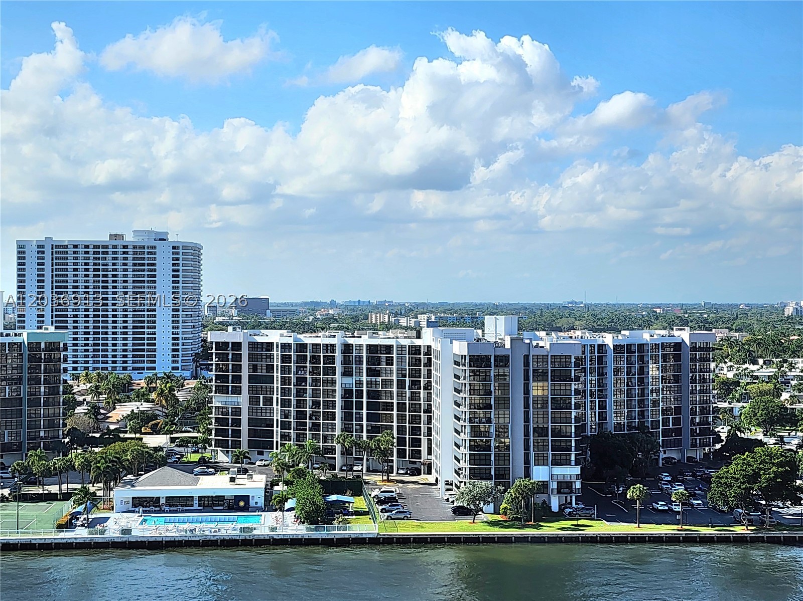 3505 S Ocean Dr #705