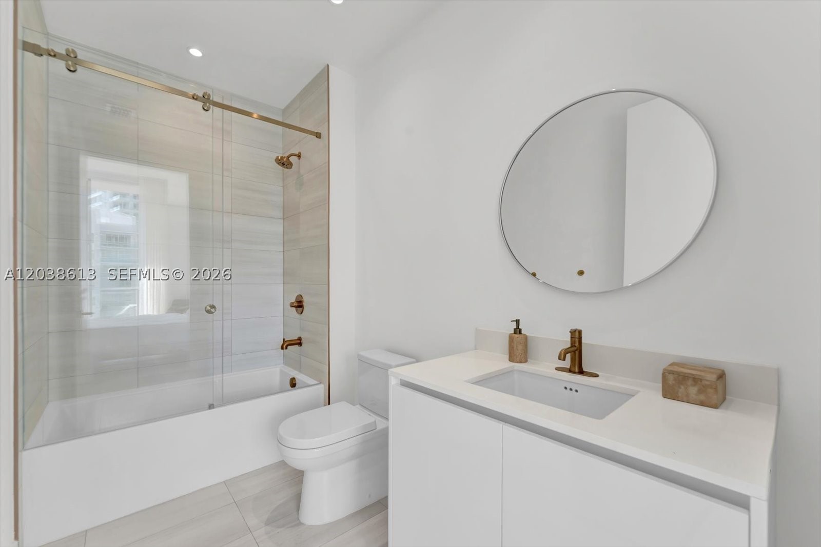 2655 S Bayshore Dr #1606 Miami, FL 33133