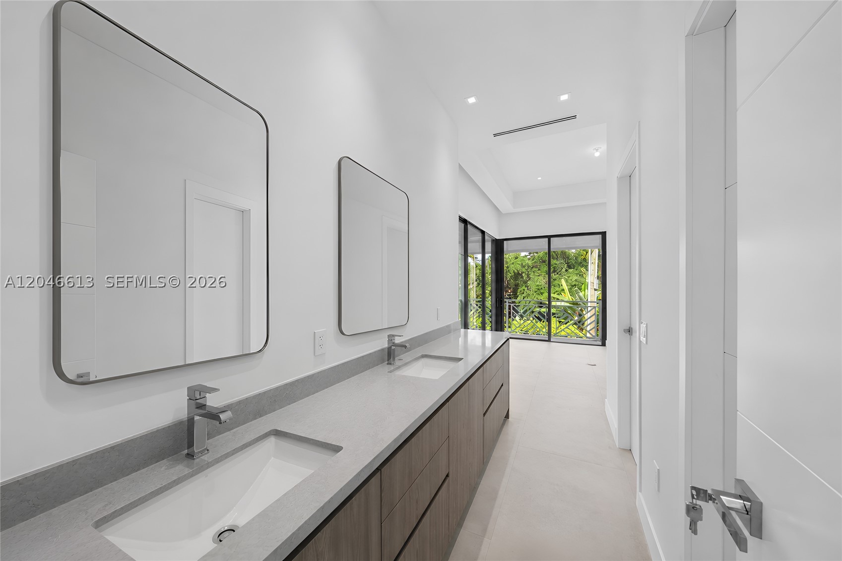 2710 S Le Jeune Rd Coral Gables, FL 33134