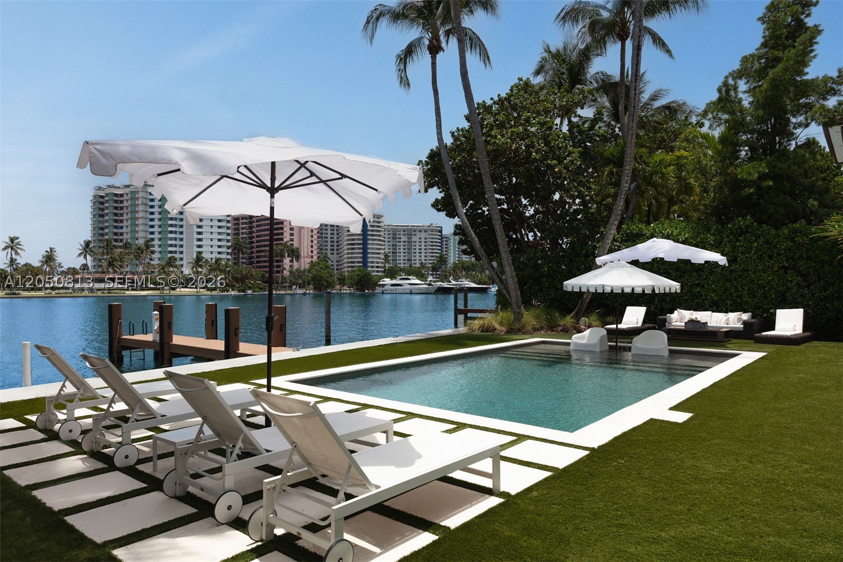 5401 Pine Tree Dr #5401 Miami Beach, FL 33140