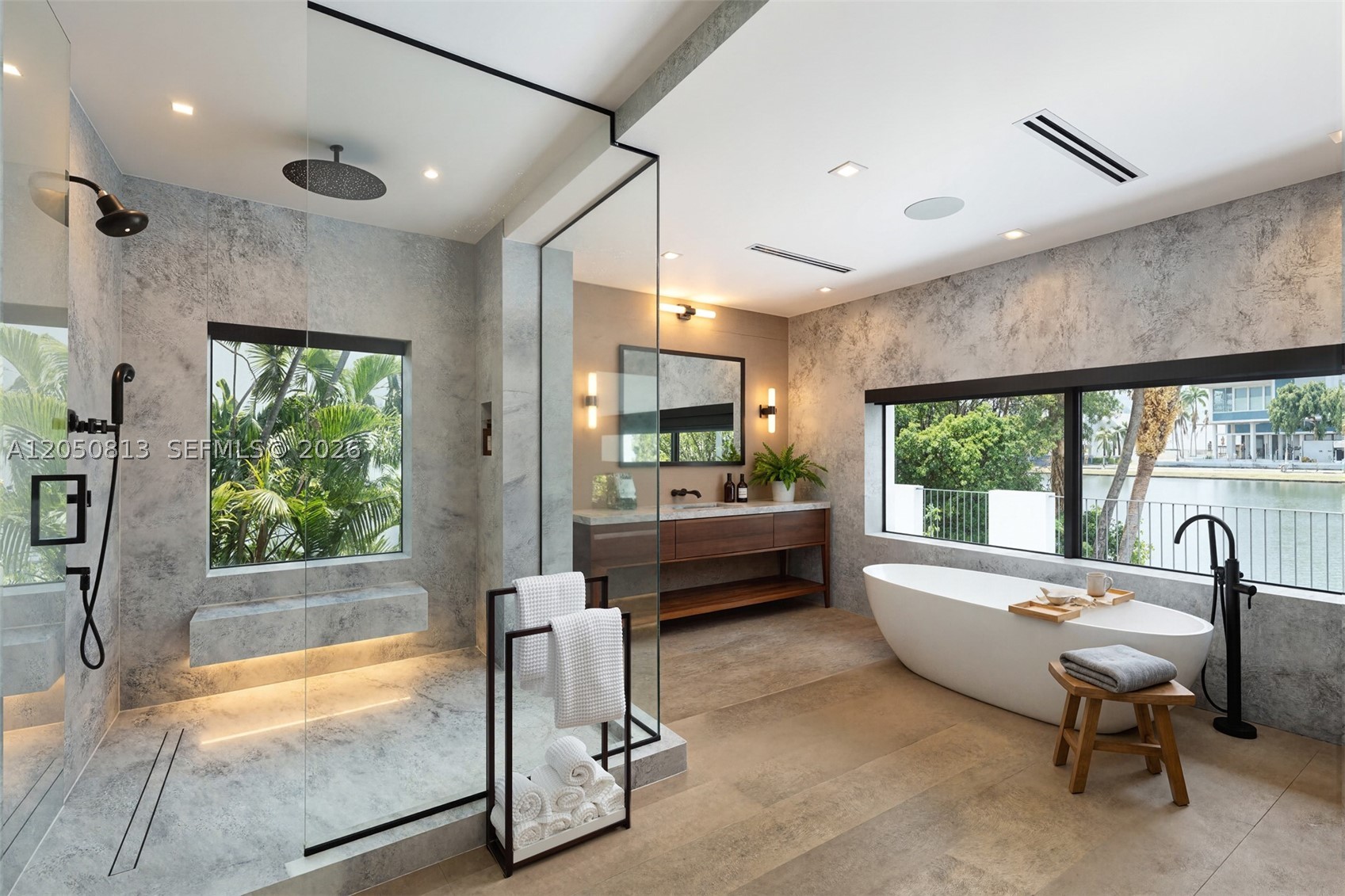 5401 Pine Tree Dr #5401 Miami Beach, FL 33140