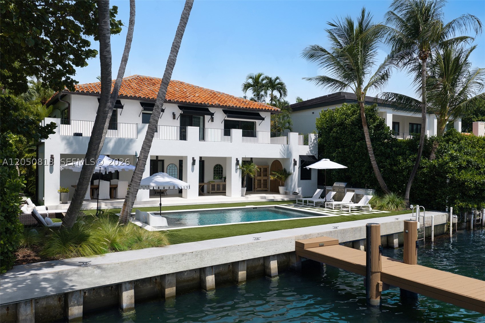 5401 Pine Tree Dr #5401 Miami Beach, FL 33140