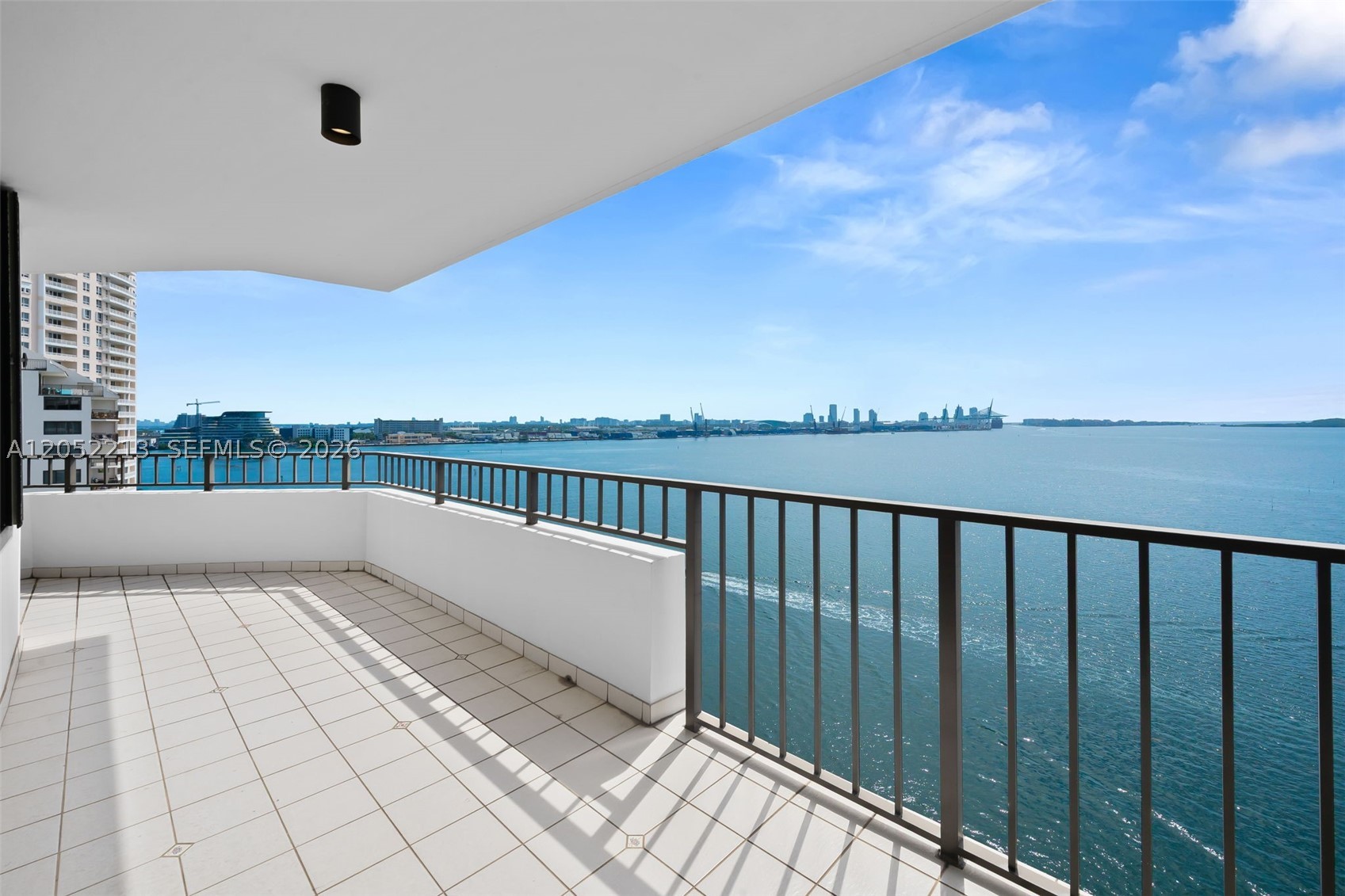 image Brickell Key One2