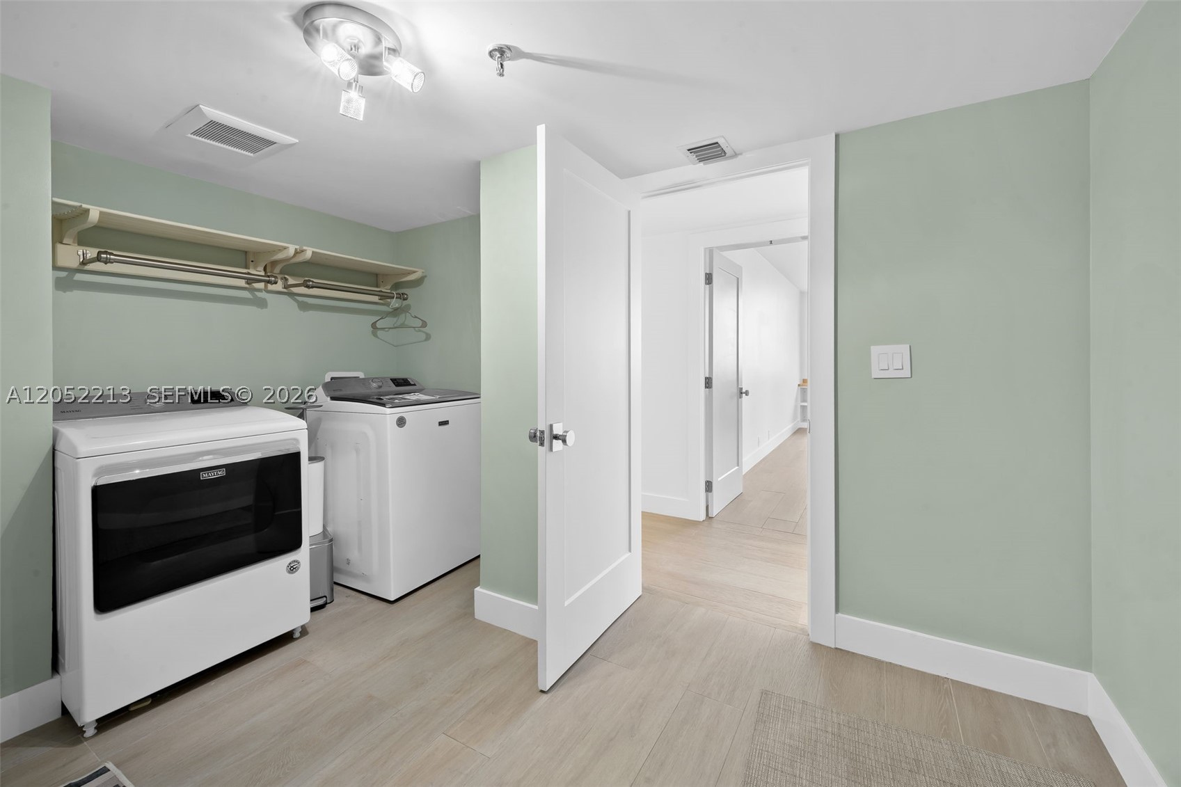 image Brickell Key One32