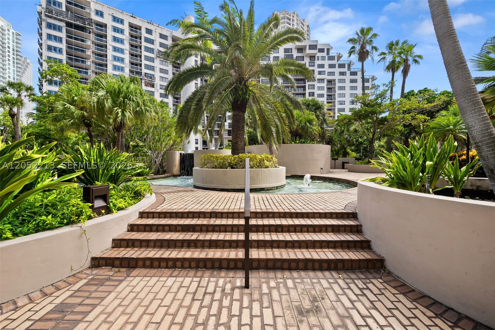 image Brickell Key One38