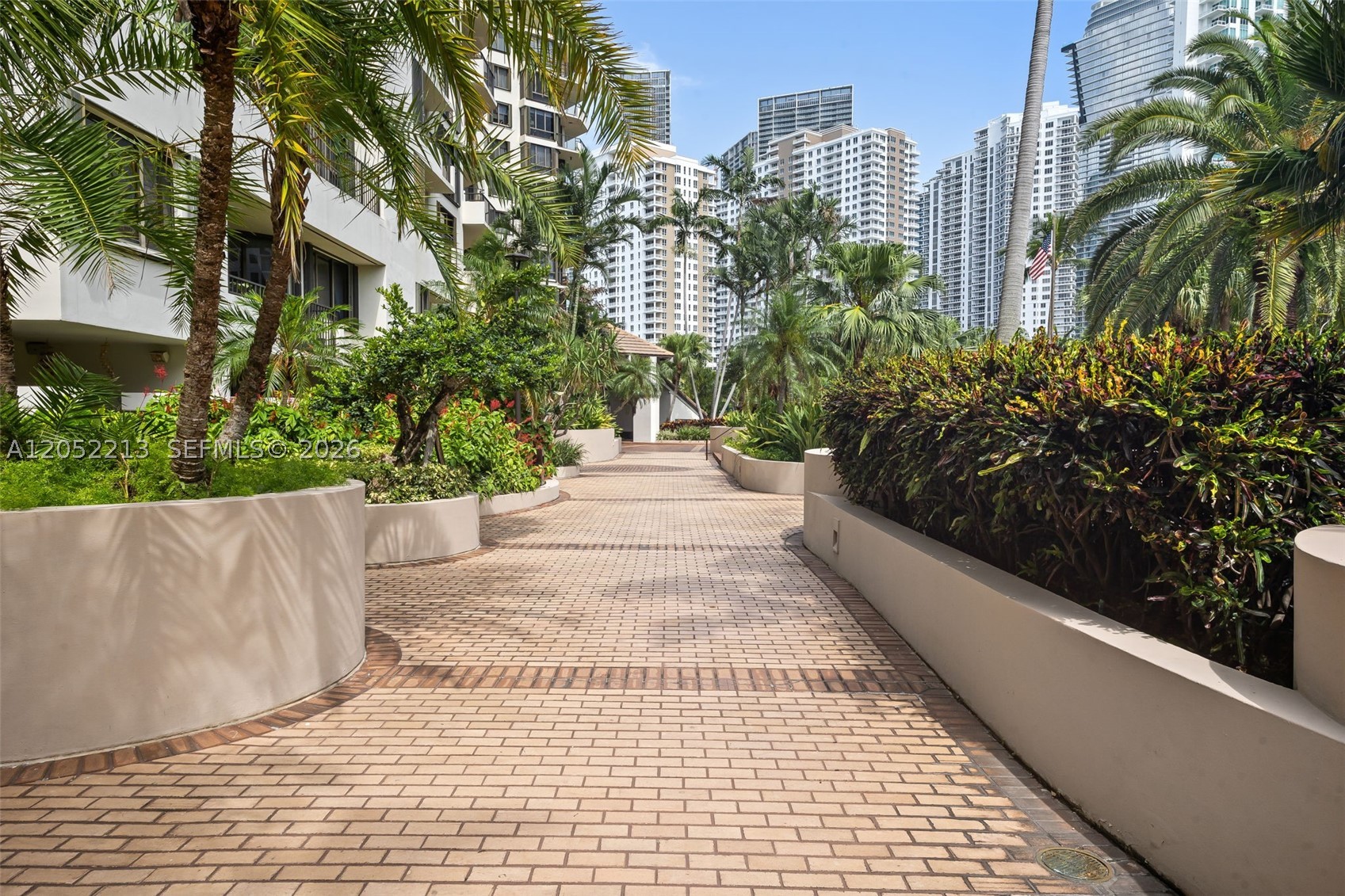 image Brickell Key One40