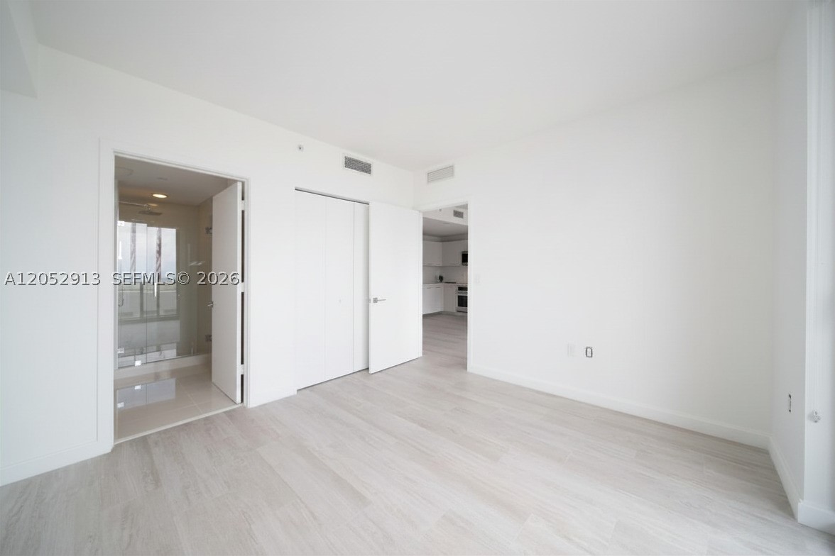 image Brickell Heights West9