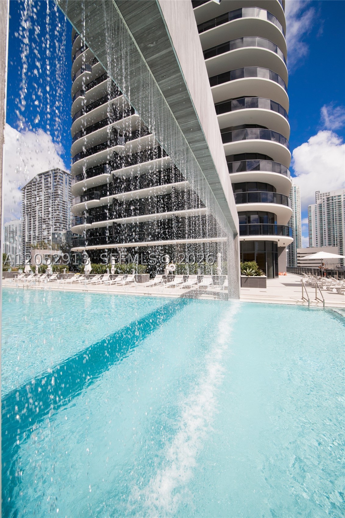 image Brickell Heights West1