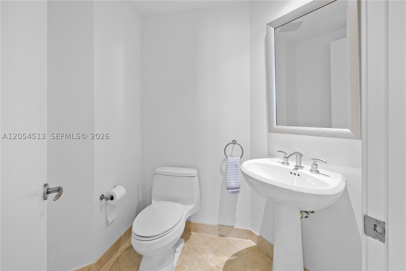 1331 Brickell Bay Dr #2601 Miami, FL 33131