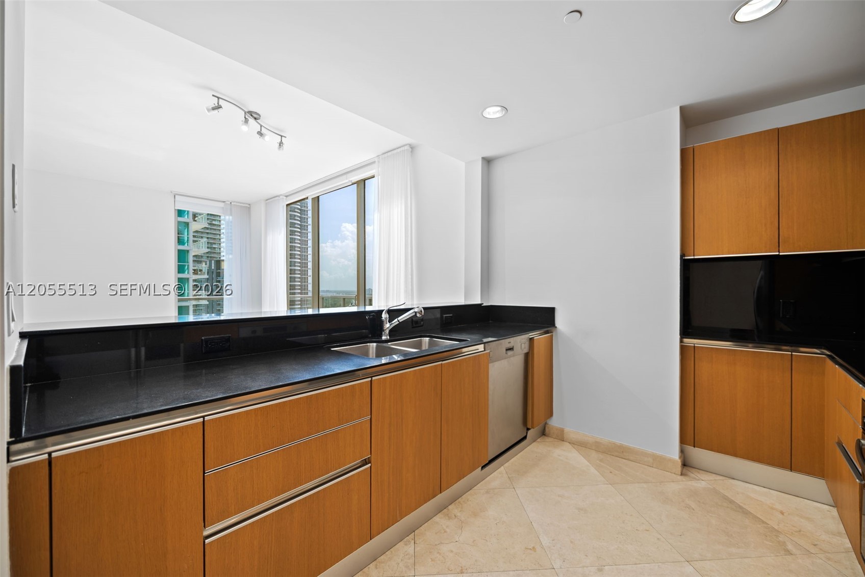 image 1060 Brickell - 10504
