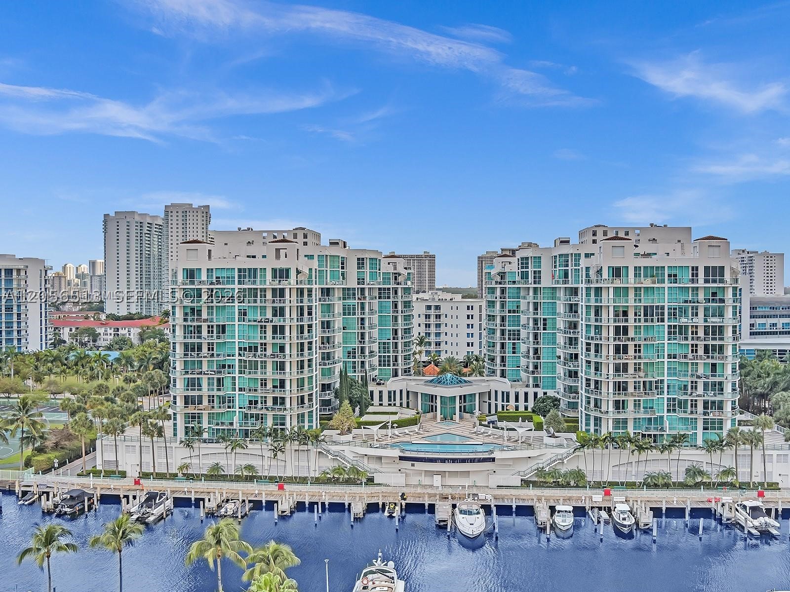 image The Atrium at Aventura42