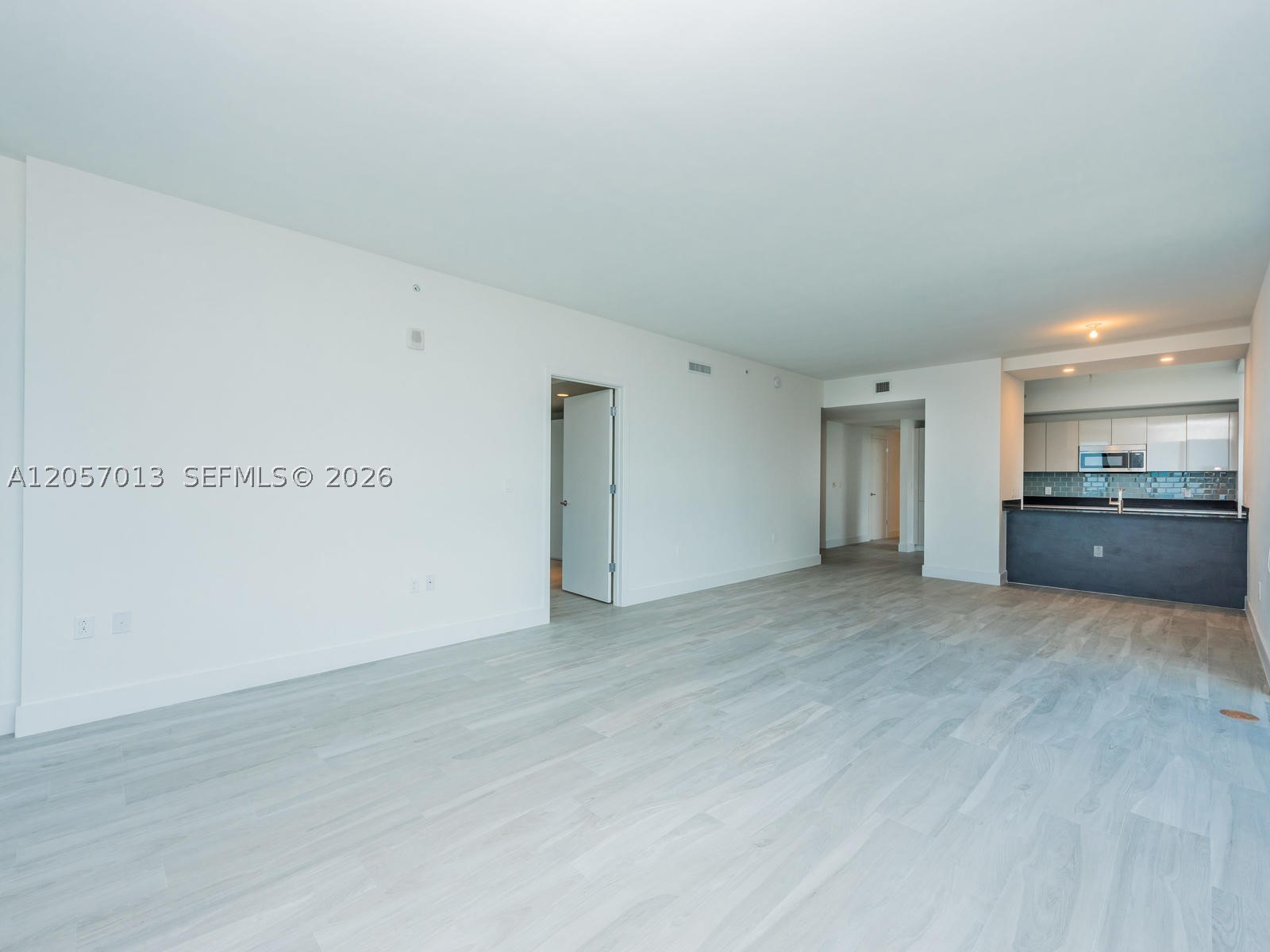 image 1010 Brickell13