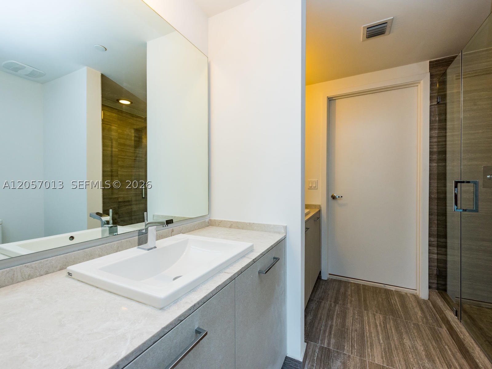 image 1010 Brickell19