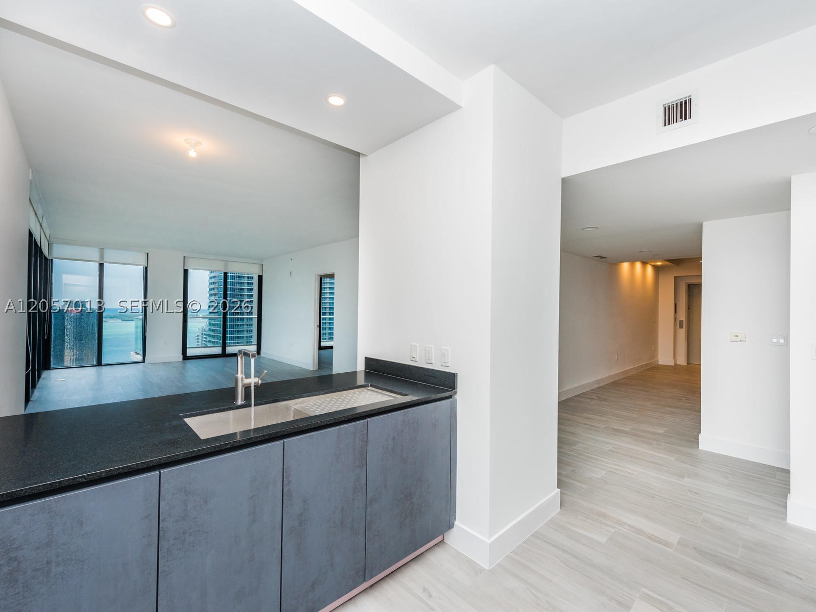 image 1010 Brickell25