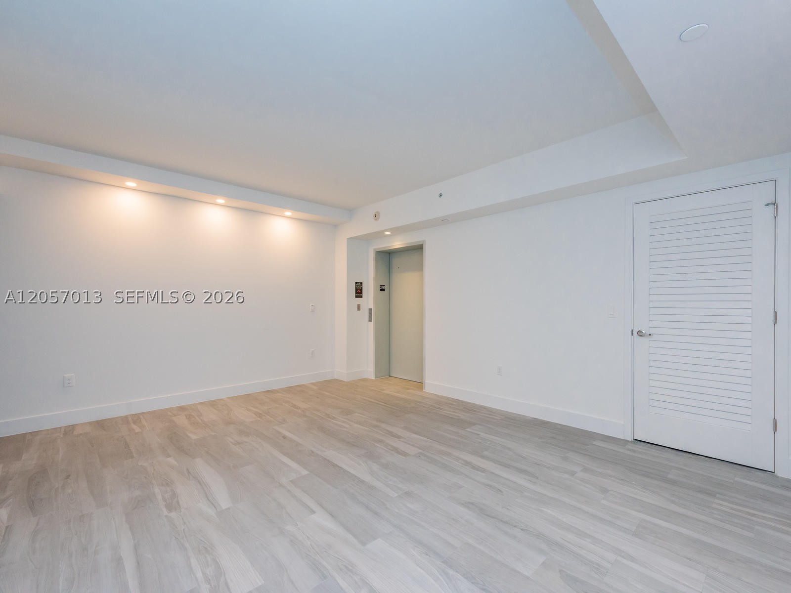 image 1010 Brickell30