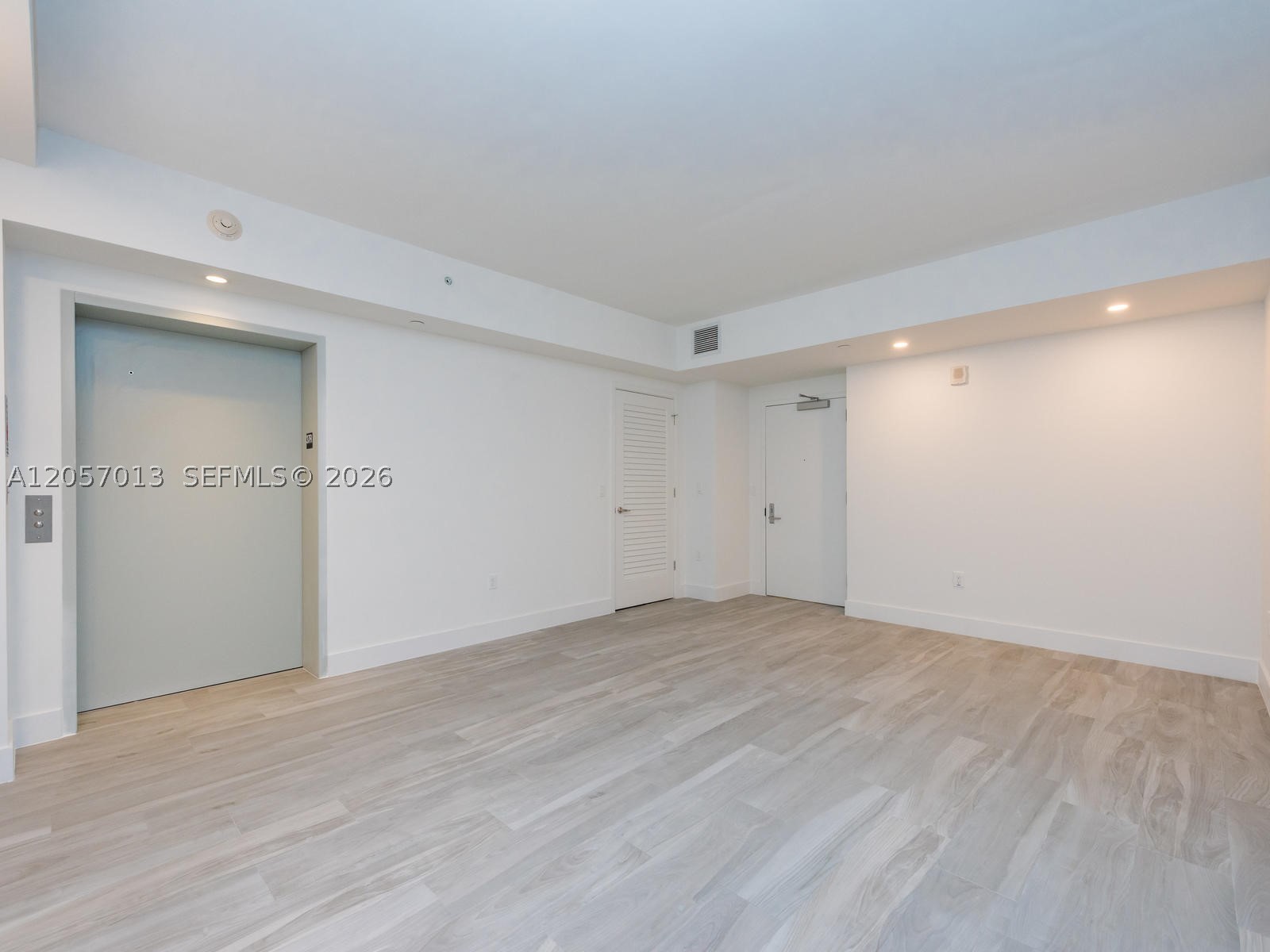 image 1010 Brickell31