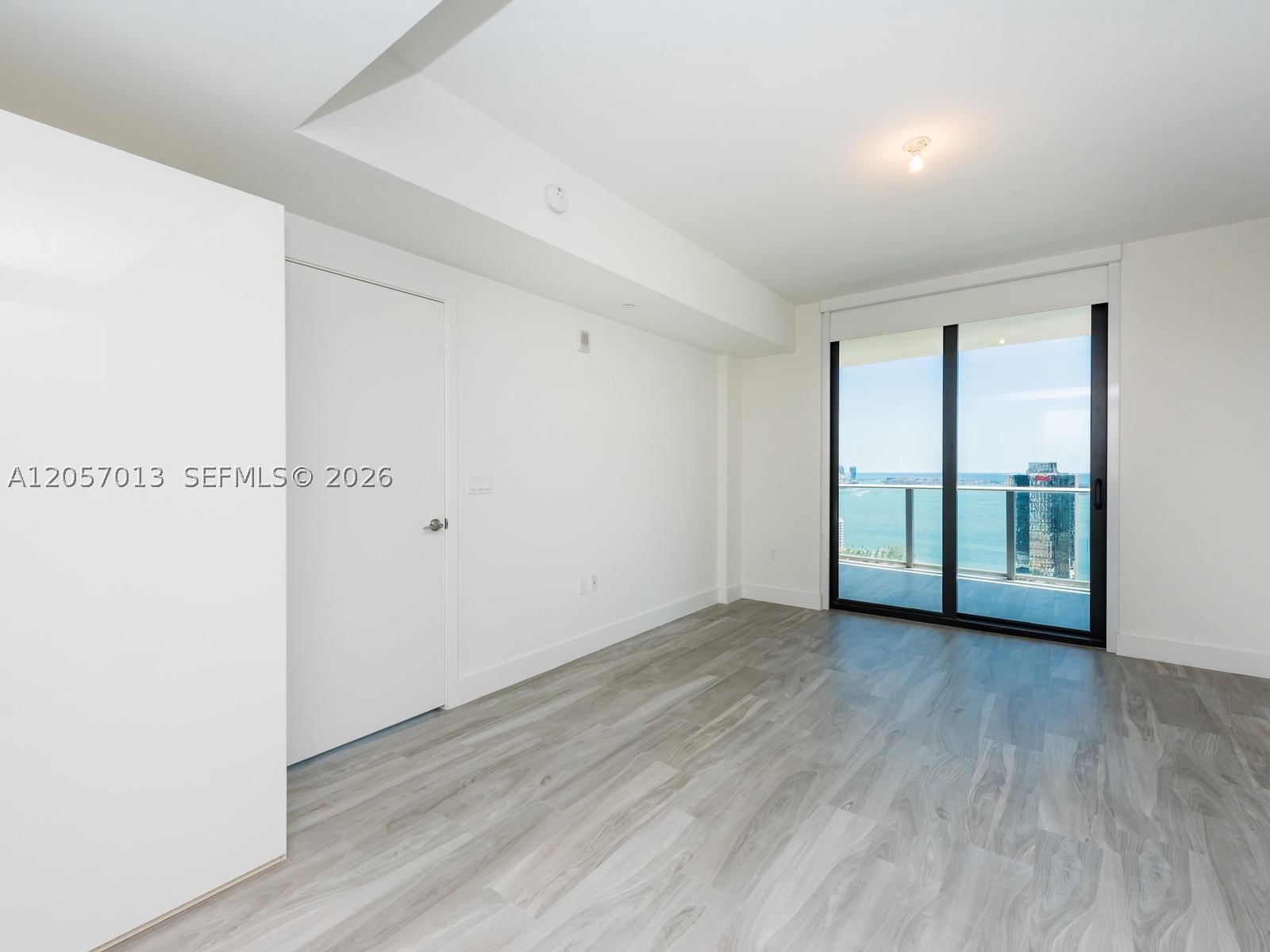 image 1010 Brickell37