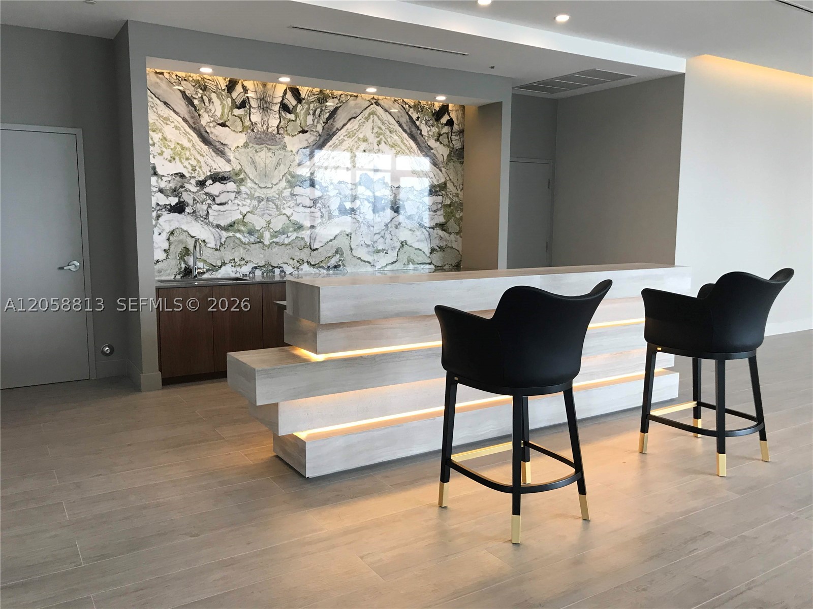 image Aria on the Bay19