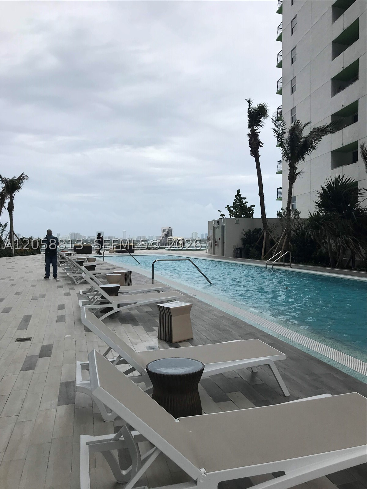 image Aria on the Bay33