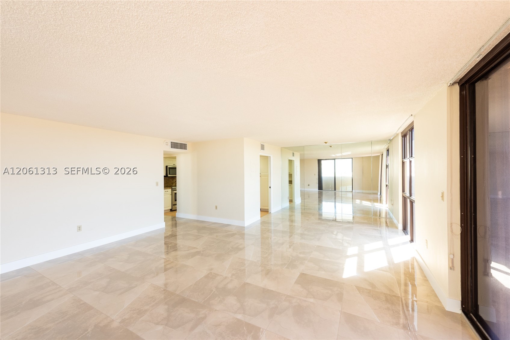 600 Biltmore Way #1014 Coral Gables, FL 33134