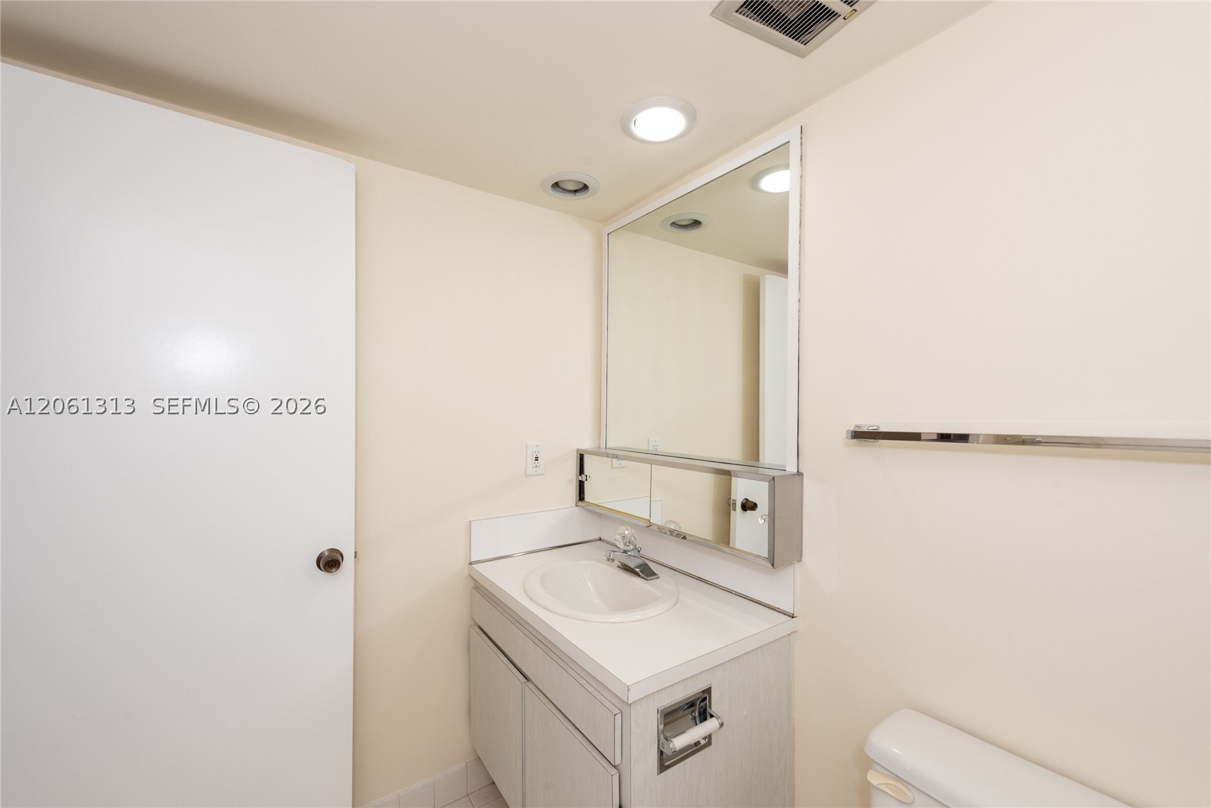 600 Biltmore Way #1014 Coral Gables, FL 33134