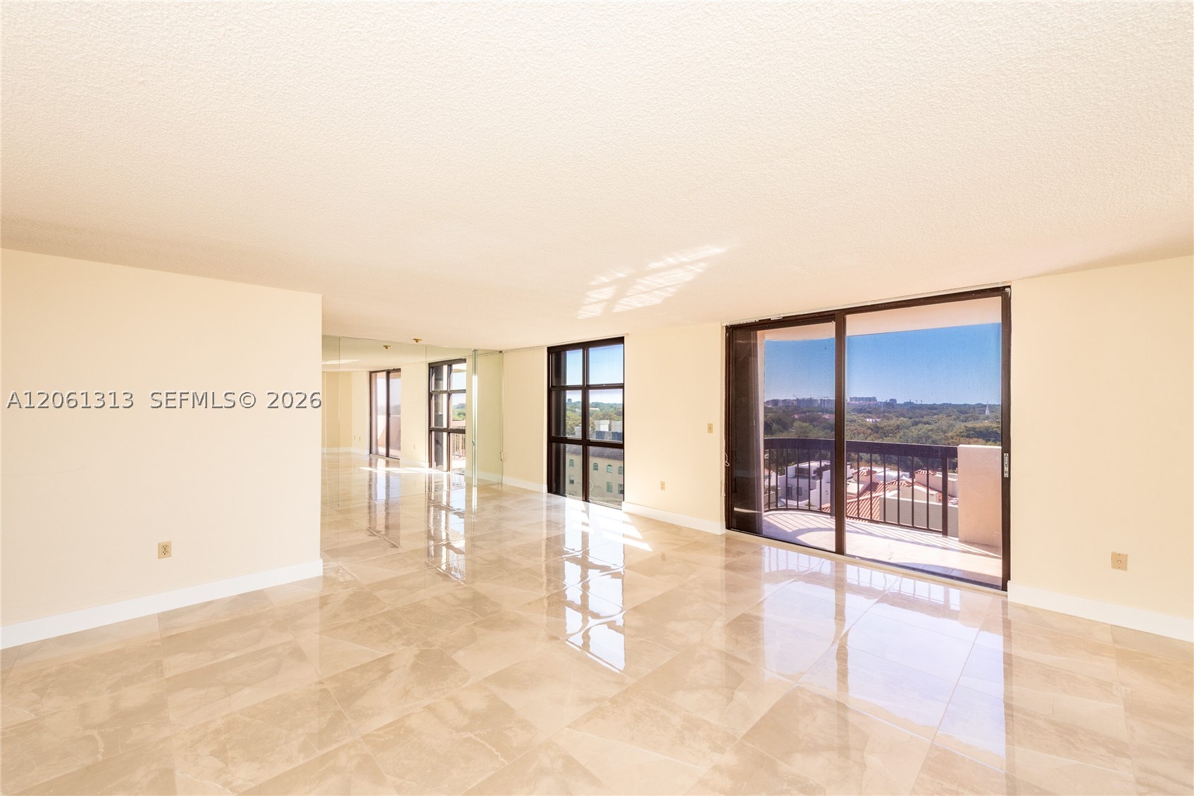 600 Biltmore Way #1014 Coral Gables, FL 33134