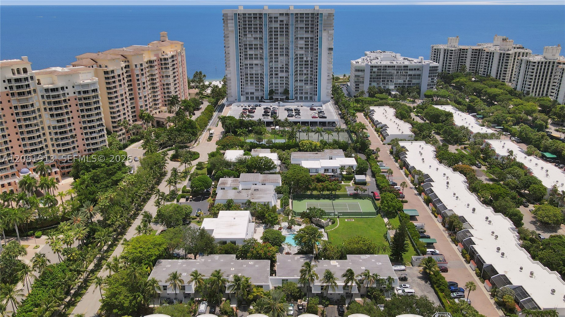 224 Sea Vw Dr #104 Key Biscayne, FL 33149
