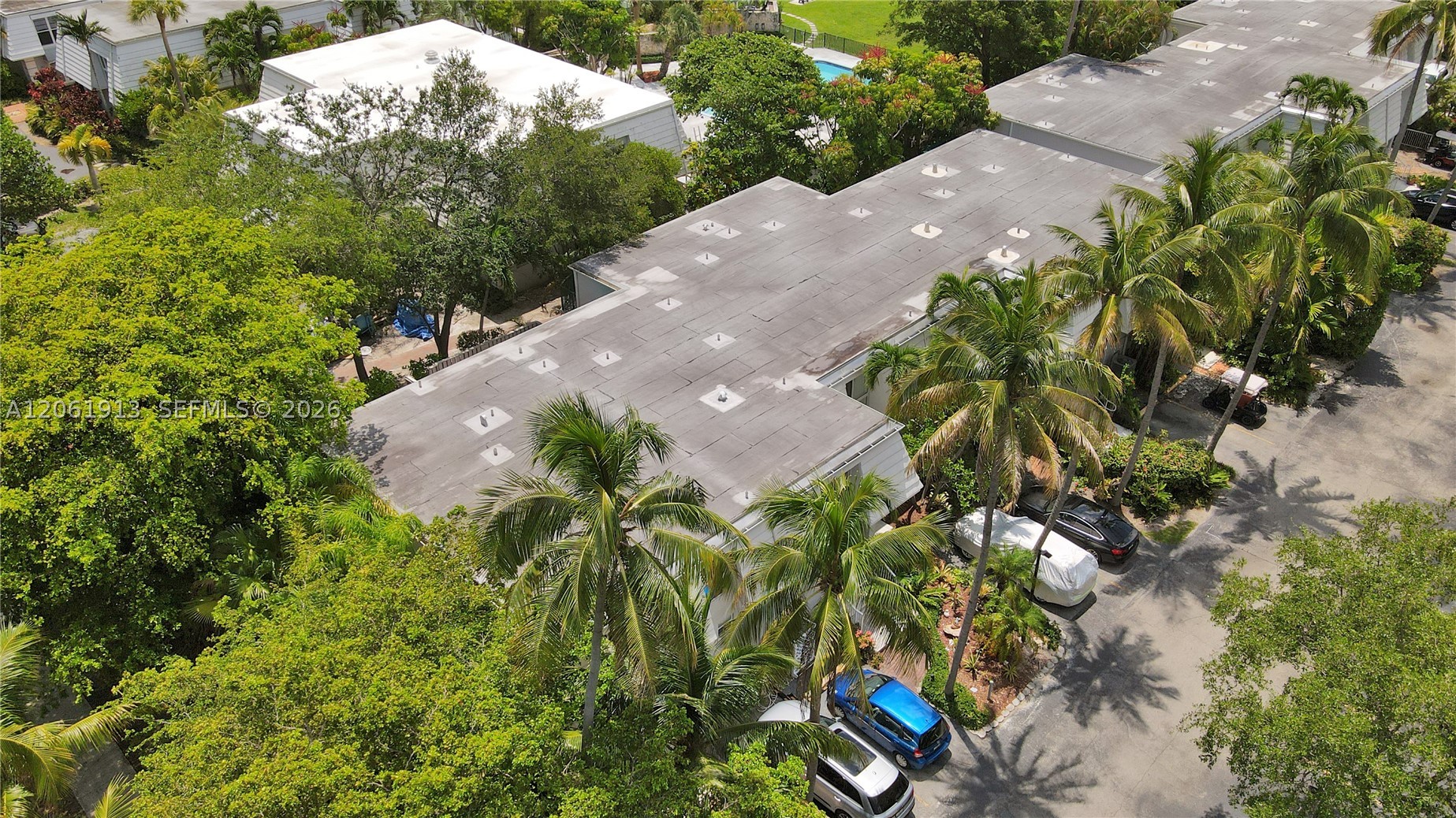 224 Sea Vw Dr #104 Key Biscayne, FL 33149