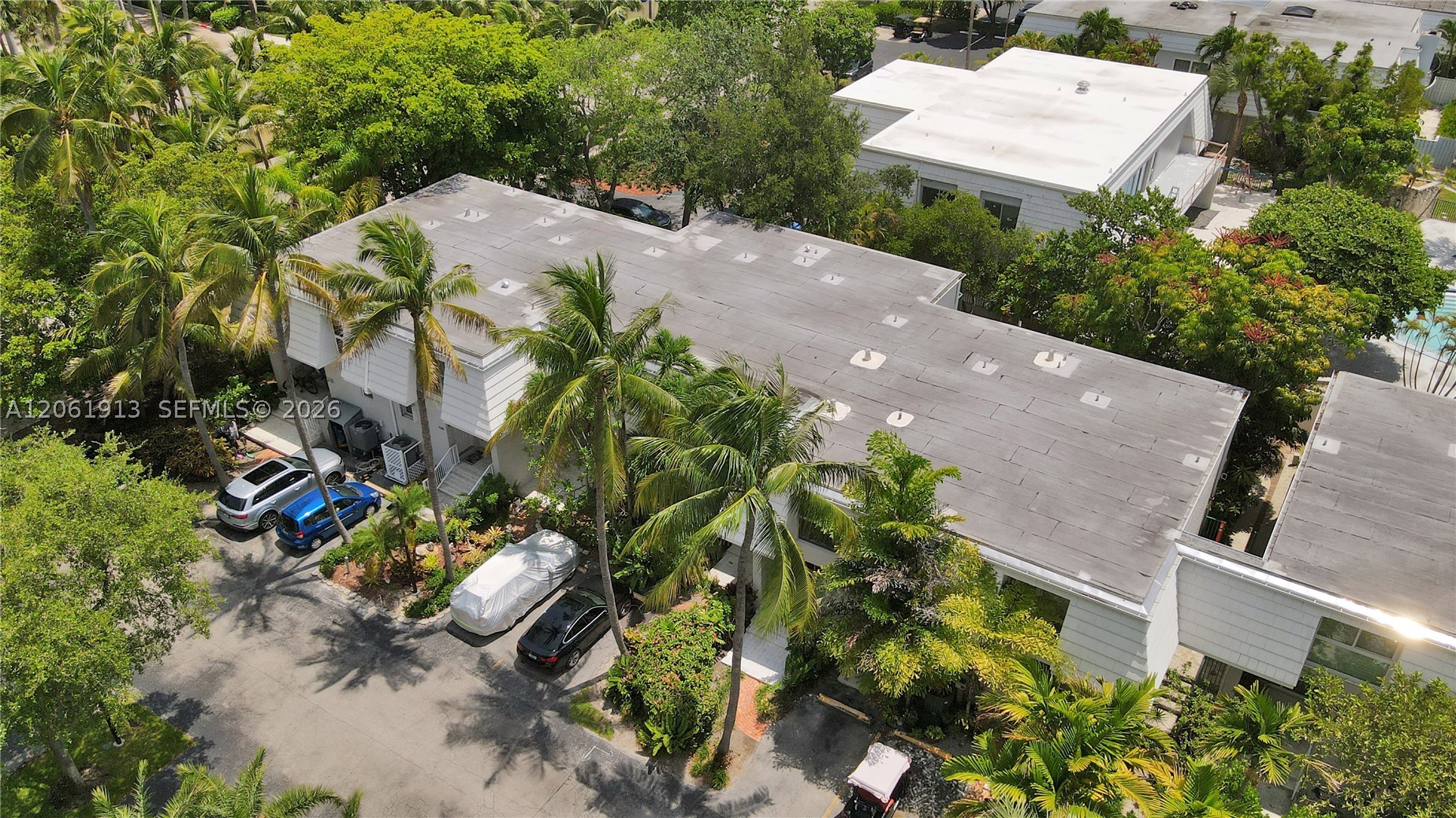224 Sea Vw Dr #104 Key Biscayne, FL 33149