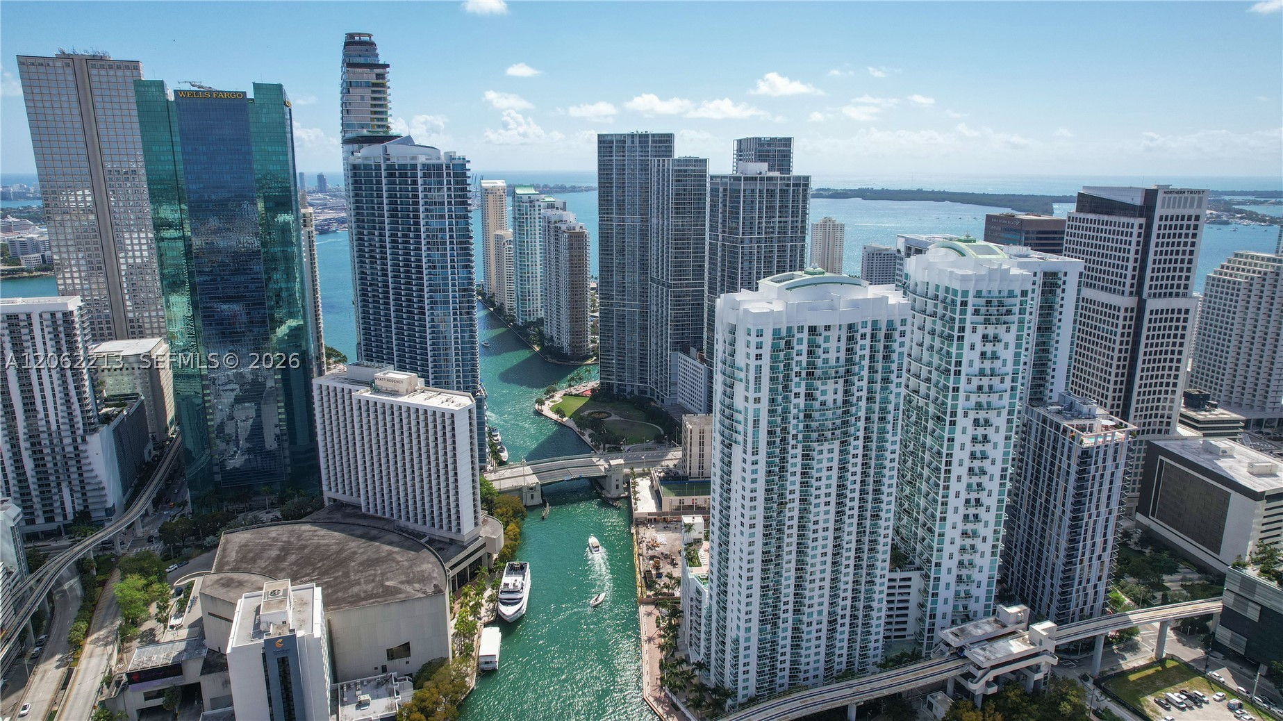 image Brickell on the River South25