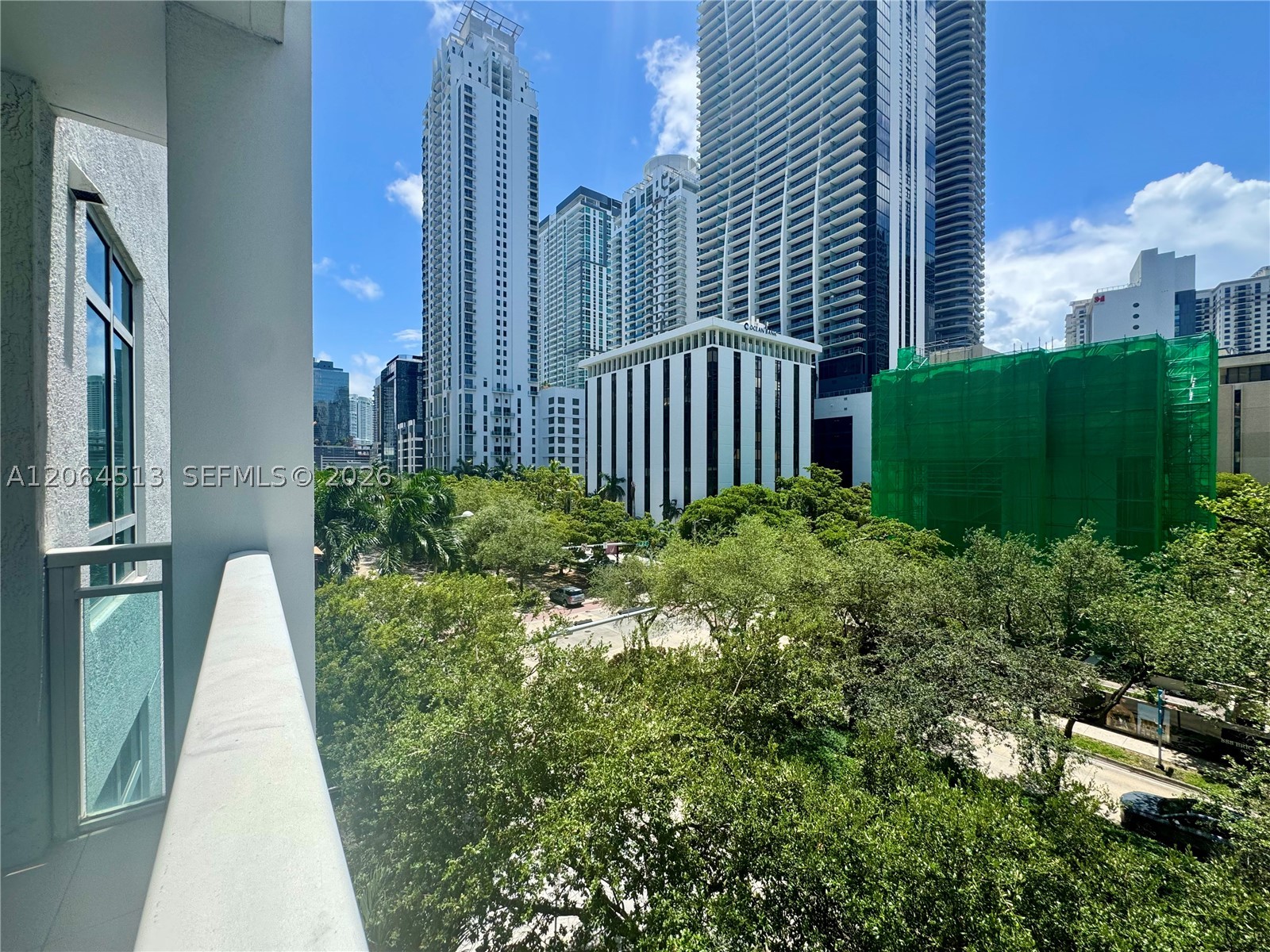 image The Plaza on Brickell West19