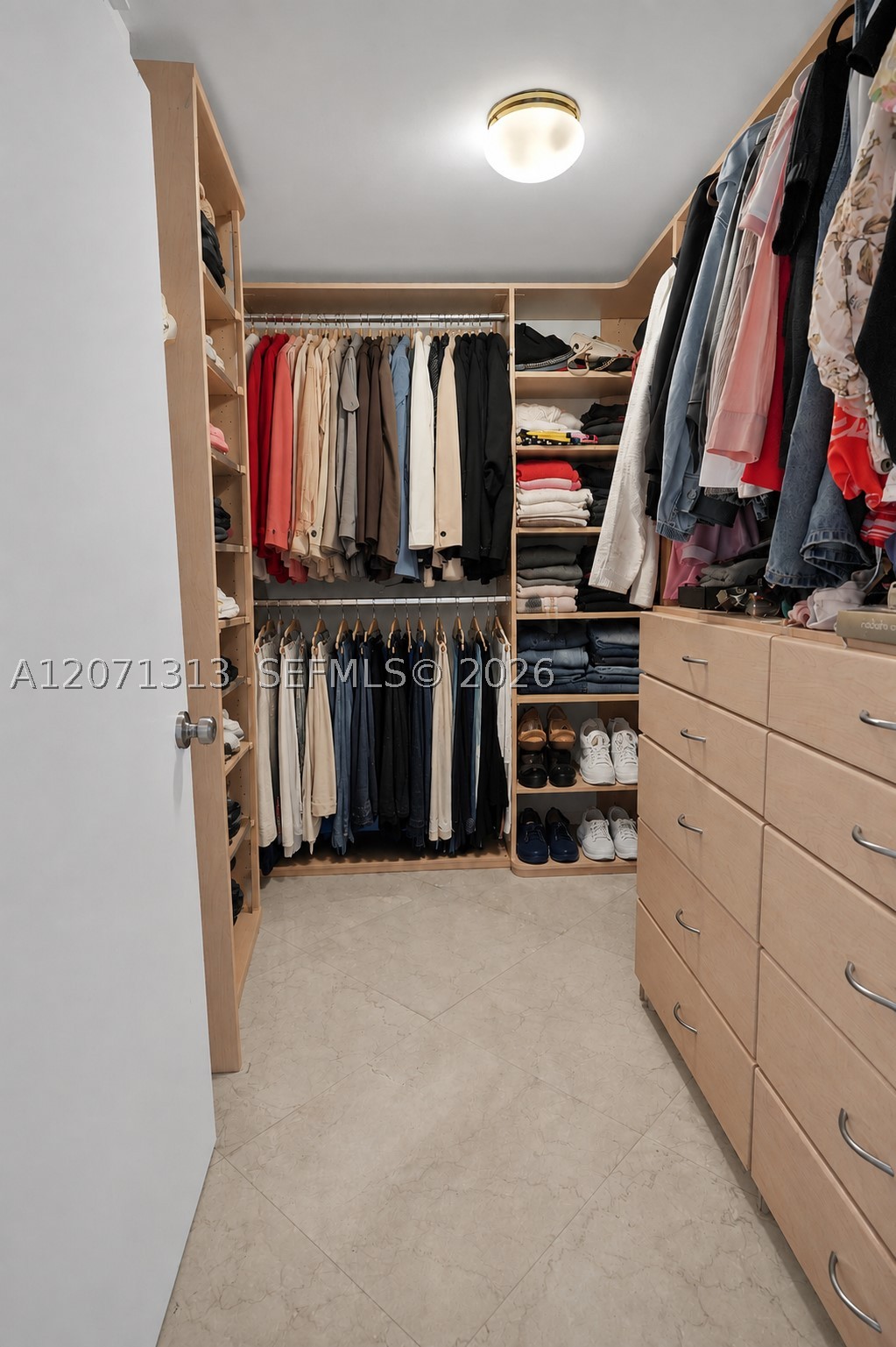 4775 Collins Ave #2908 Miami Beach, FL 33140