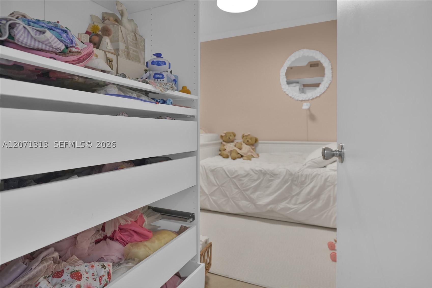4775 Collins Ave #2908 Miami Beach, FL 33140