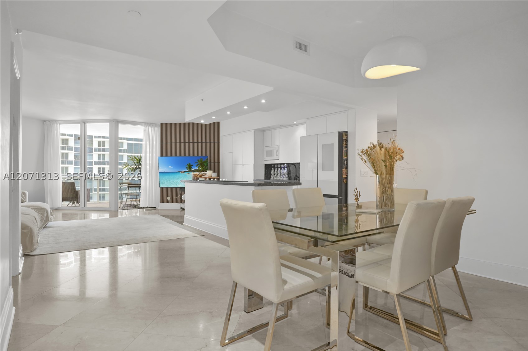 4775 Collins Ave #2908 Miami Beach, FL 33140