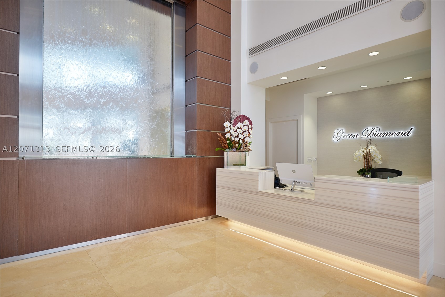 4775 Collins Ave #2908 Miami Beach, FL 33140