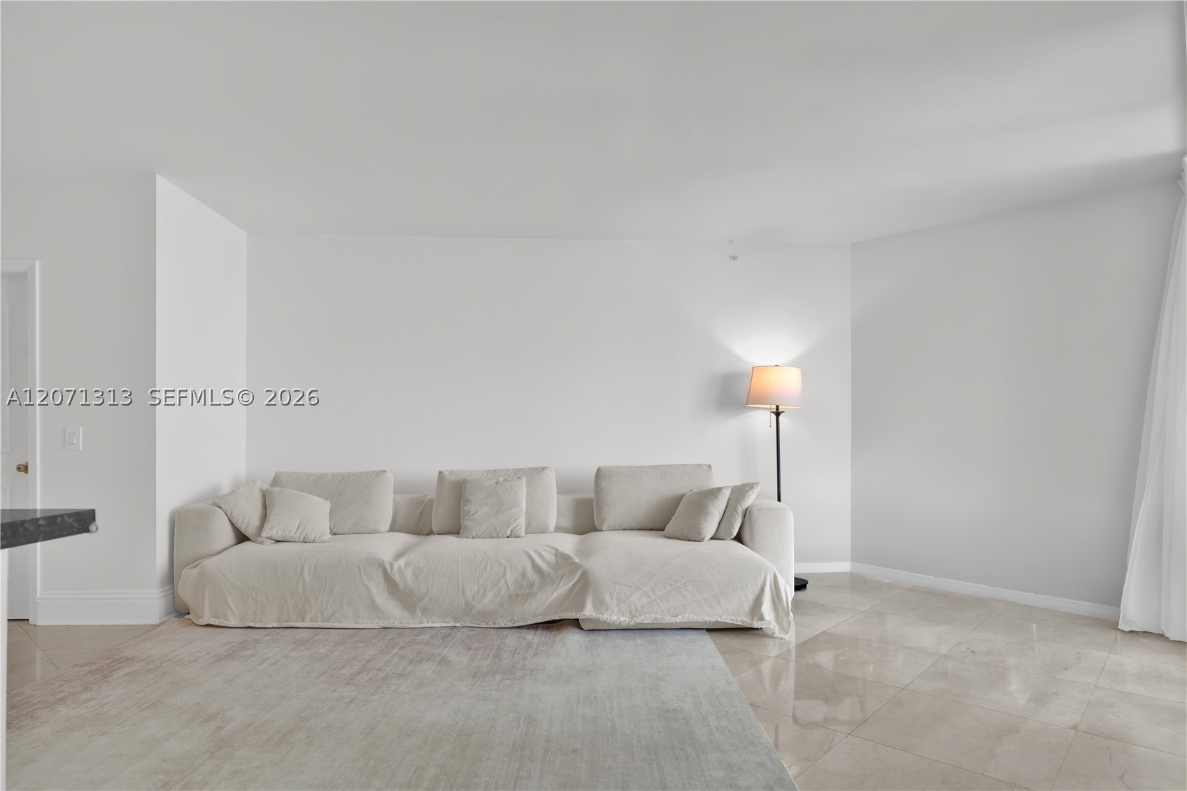 4775 Collins Ave #2908 Miami Beach, FL 33140