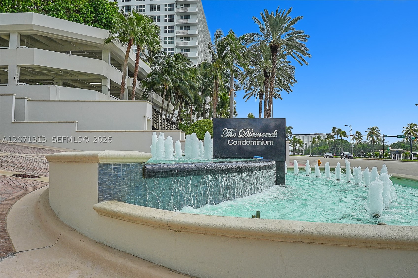 4775 Collins Ave #2908 Miami Beach, FL 33140