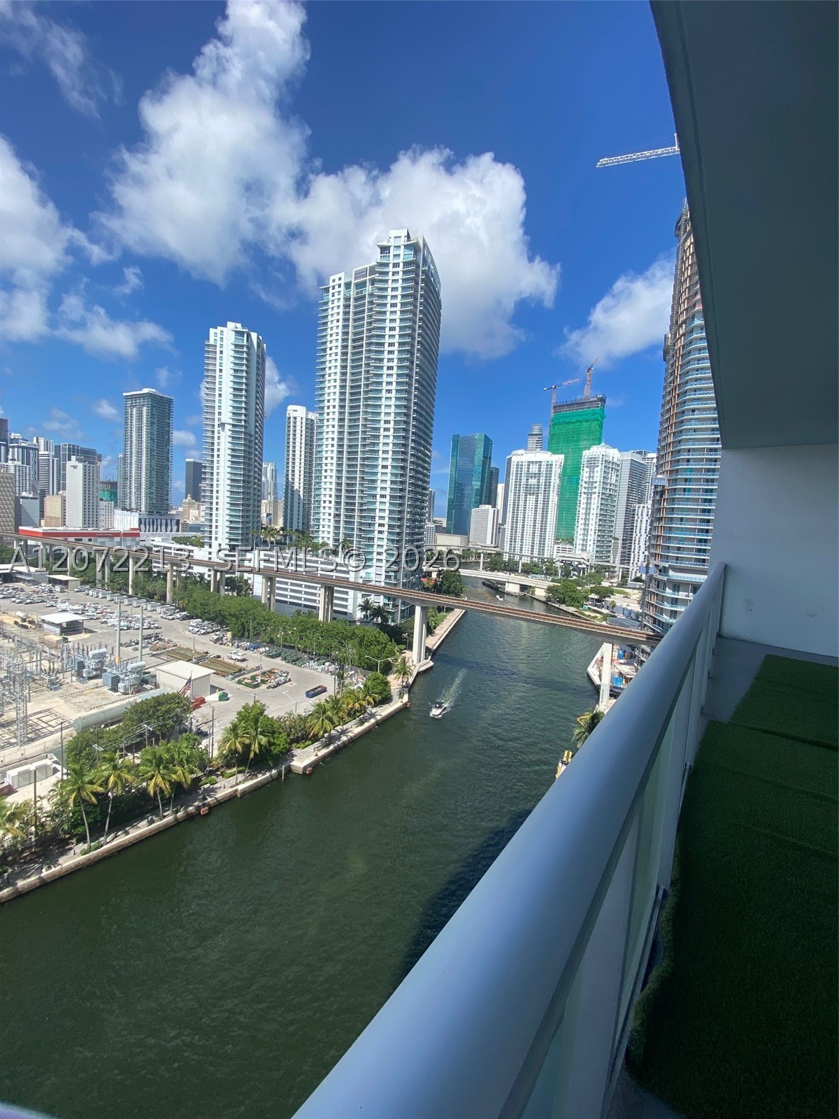 image Latitude on the River9