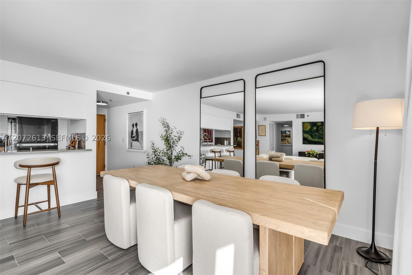 1200 Brickell Bay Dr #2501 Miami, FL 33131