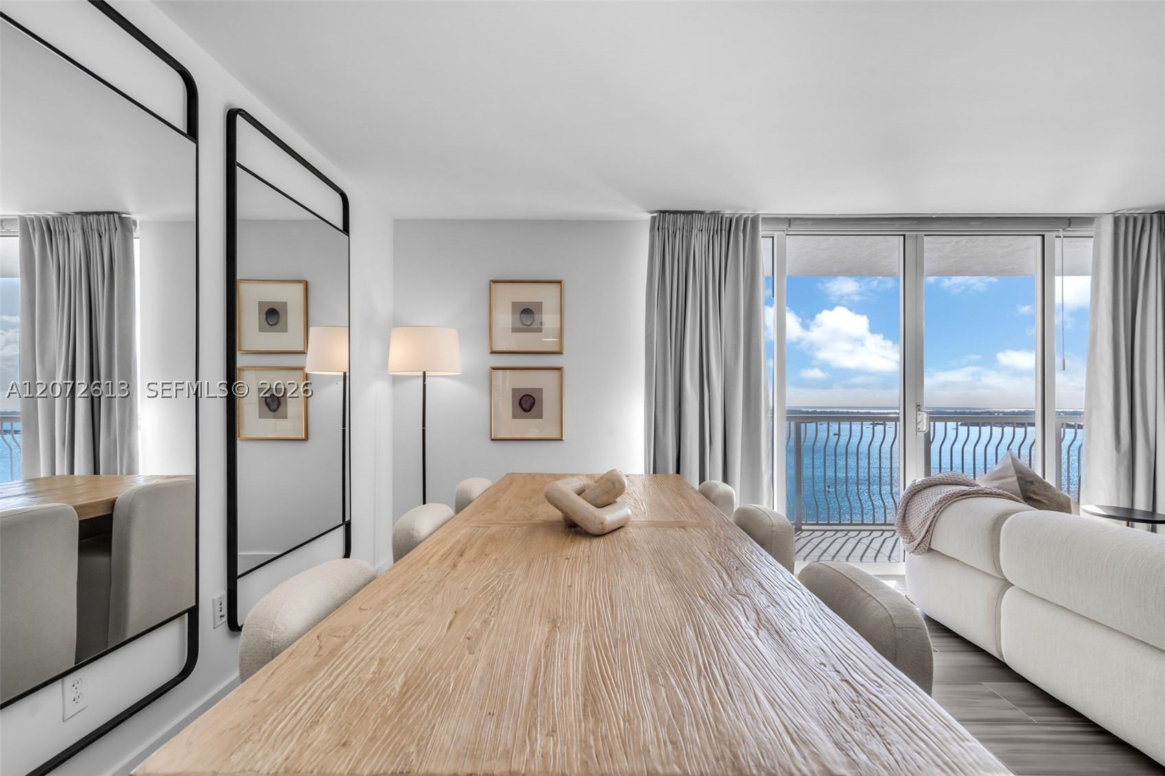 1200 Brickell Bay Dr #2501 Miami, FL 33131